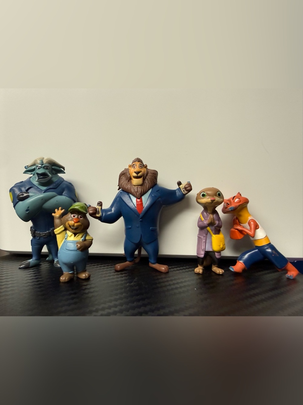 Disney Zootopia Character Figure Lot of 5 Nick Wilde Bogo Lionheart